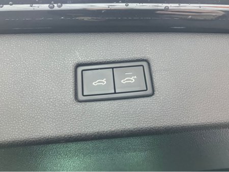 2018 Volkswagen Tiguan €24950! 2018 VW TIGUAN 2.0 TDI AUTOMATIC 4 MOTION HEATED LEATHER SEATS FRONT & REAR - CRUISE CONTROL - CARPLAY/ANDROID AUTO - REVERSE CAMERA - MEMORY SEATS - HEADS UP DISPLAY - €24,950 thumbnail