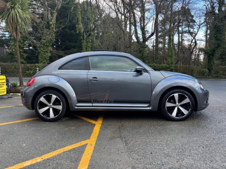 2015 Volkswagen Beetle - thumbnail 4