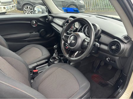 2014 MINI Hatch 1.5 D 3DR ONE €7,750
