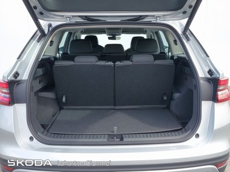 2025 Skoda Kodiaq SELECTION 2.0TDI 150HP DSG €52,950 thumbnail