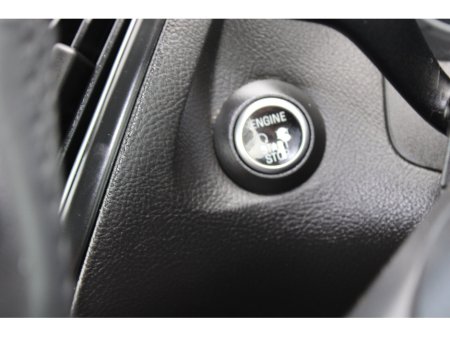 2018 Ford Focus - thumbnail 23