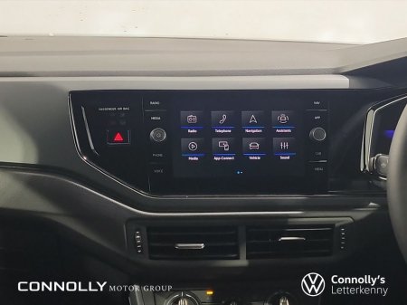 2026 Volkswagen Polo R-Line thumbnail