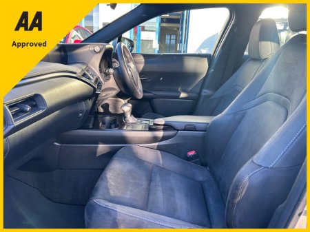 2020 Lexus UX 250 H 2020 LEXUS UX250h HYBRID DESIGN €22,950 thumbnail