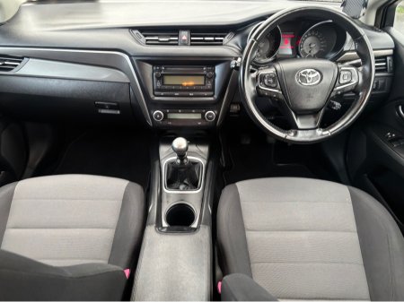 2016 Toyota Avensis 1.6 D AURA 4DR €8,950 thumbnail