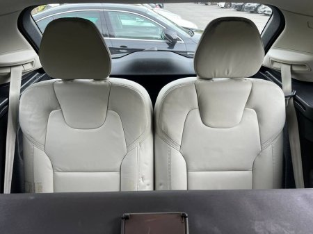 2019 Volvo XC90 - thumbnail 13