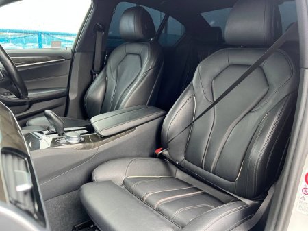 2017 BMW 5 Series - thumbnail 6