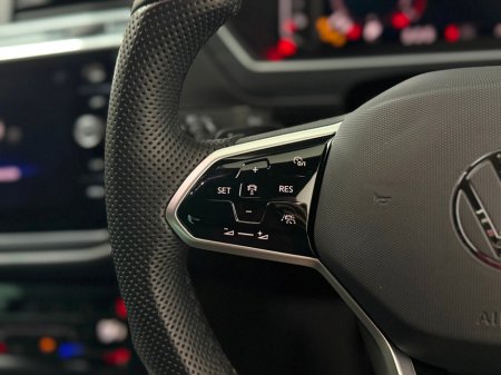 2023 Volkswagen Tiguan R-LINE 1.4 TSI PHEV DSG €37,990 thumbnail