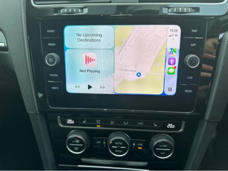 2020 Volkswagen Golf R-LINE 1.5 TSI MANUAL 6SPEED FWD 5DR 150HP 5 €23,950 thumbnail