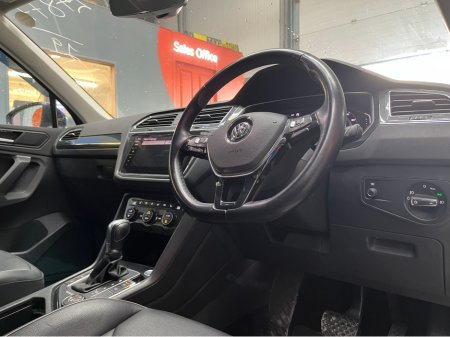 2019 Volkswagen Tiguan €25950 2019 VOLKSWAGEN TIGUAN TDI 4MOTION HIGH LINE 2.0 AUTOMATIC / CRUISE CONTROL / 360° PARKING CAMERA / ELECTRIC MEMORY HEATED REAR & FRONT SEATS €25,950 thumbnail
