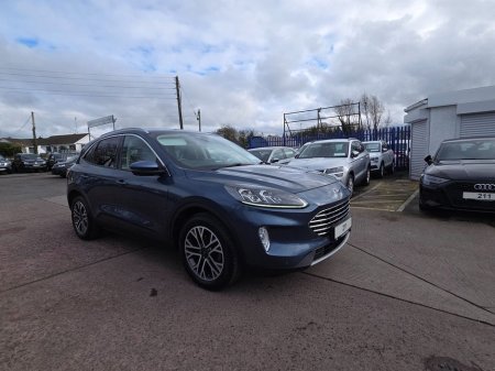 2021 Ford Kuga - view 2