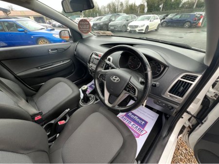 2013 Hyundai i20 - thumbnail 11