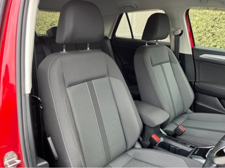 2023 Volkswagen T-Roc ACTIVE AUTOMATIC 1.5 PETROL //VERY LOW MILES//KEYLESS ENTRY//ADAPTIVE CRUISE CONTROL//BLIND SPOT WARNING// €29,950 thumbnail