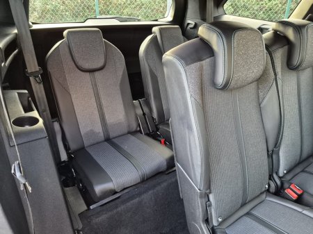 2023 Peugeot 5008  €29,999 thumbnail