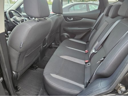 2019 Nissan Qashqai 1.3 SV MY19 4DR €15,950 thumbnail