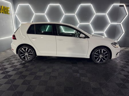 2018 Volkswagen Golf 1.4 TSI 3DR 150HP Highline €19,499 thumbnail