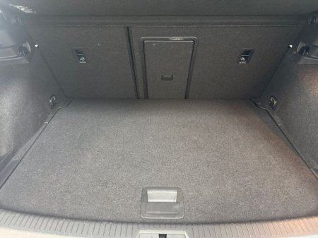 2018 Volkswagen Golf - thumbnail 18