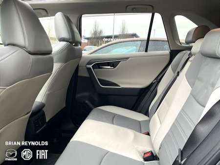 2021 Toyota Rav4 2.5 Hybrid Platinum 2WD €33,950 thumbnail