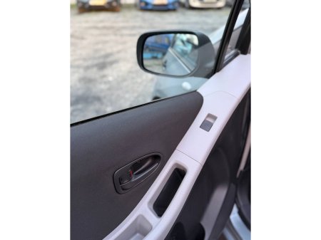 2007 Toyota Yaris - thumbnail 17