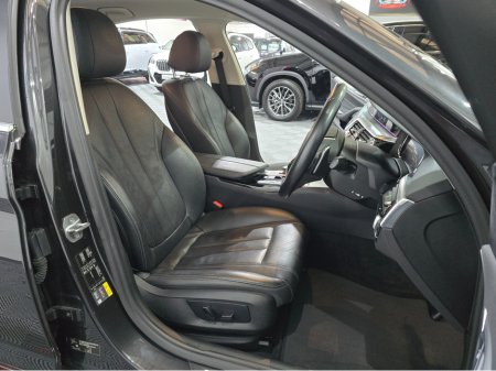 2018 BMW 5 Series - thumbnail 8