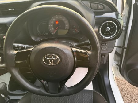 2020 Toyota Yaris  €13,290 thumbnail