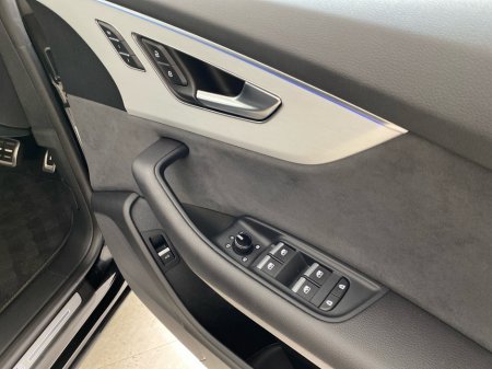 2023 Audi Q8 S-Line Quattro €75,500 thumbnail