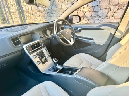 2018 Volvo S60 D2 SE !!! LEATHER!! NCT 28 !! €13,950 thumbnail