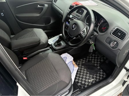 2017 Volkswagen Polo 1.2i TSI Petrol Automatic Comfortline €14,500 thumbnail