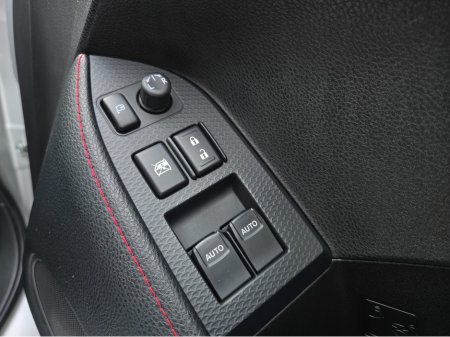 2012 Toyota GT86 DBA-ZN6 €17,950 thumbnail