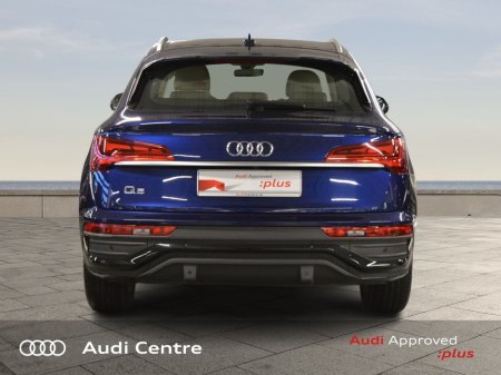2021 Audi Q5 35 Sportback TDI 163HP S-tronic SE €42,999 thumbnail