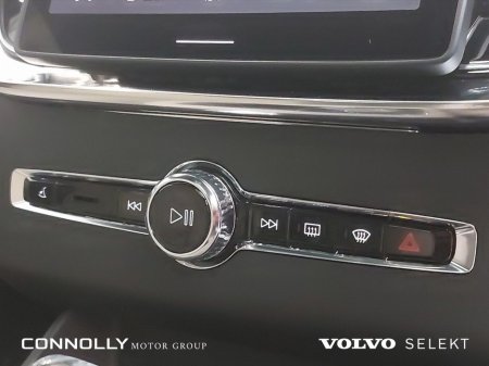 2026 Volvo XC90 Xc90 + T8 Phev Awd Auto thumbnail