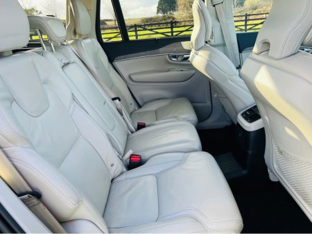 2022 Volvo XC90 ULTIMATE T8 RECHARGE AWD thumbnail