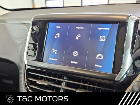 2019 Peugeot 2008 1.2 PureTech 82bhp Allure €14,995 thumbnail