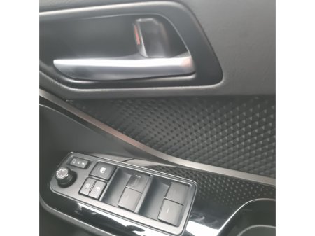 2023 Toyota C-HR HYBRID SPORT 4DR AUTO €25,950 thumbnail