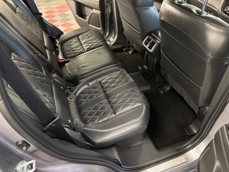 2018 Mitsubishi Outlander - thumbnail 13