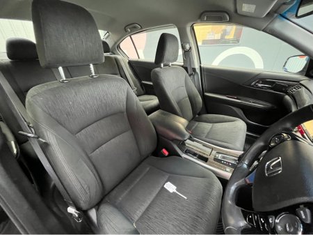 2016 Honda Accord - thumbnail 10