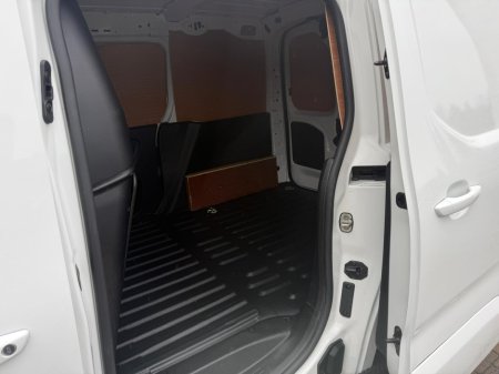 2022 Peugeot Partner PROFESSIONAL PREMIUM BLUEHDI L1 €14,550 thumbnail