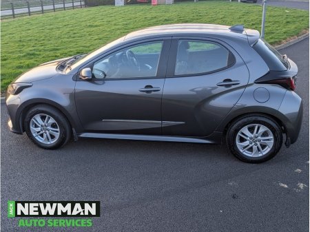 2022 Toyota Yaris - thumbnail 10