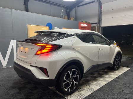 2020 Toyota C-HR €21950 2020 TOYOTA C-HR G 1.8 AUTOMATIC / REVERSE CAMERA / HEATED SEATS / CRUISE CONTROL €21,950 thumbnail