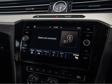 2019 Volkswagen Passat 2019 Passat 2.0d Auto HIGHLINE/High spec/1yr warra €24,888 thumbnail