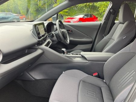 2025 Toyota C-HR C-HR HYBRID SPORT 1.8 €41,450 thumbnail