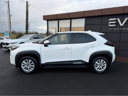 2022 Toyota Yaris Cross Yaris Cross - Self Charging Hybrid - Low mileage €23,890