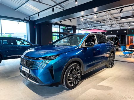 2024 Peugeot 3008 Allure 1 2 Mhev 136 EDCT6 €37,500