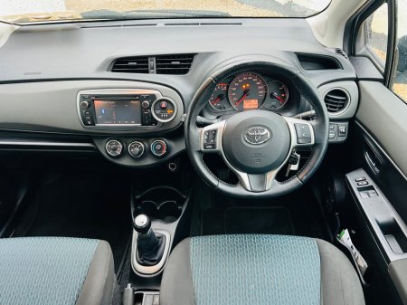 2012 Toyota Yaris 1.0 VVT-i 3Dr Luna €5,950 thumbnail