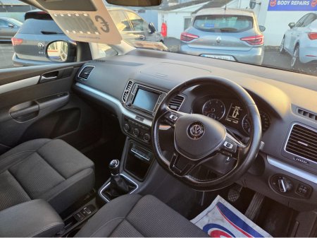2017 Volkswagen Sharan TDI SE BLUEMOTION 150PS 5DR 2.0 7SEATS €19,950 thumbnail