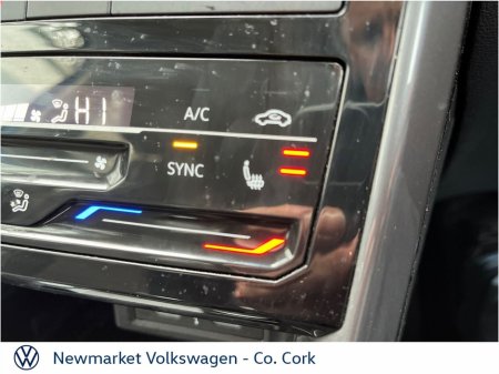 2023 Volkswagen T-Cross - view 4