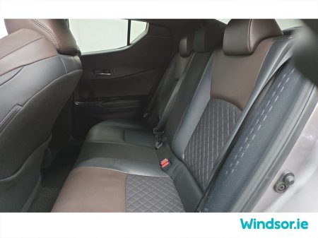 2017 Toyota C-HR - thumbnail 8