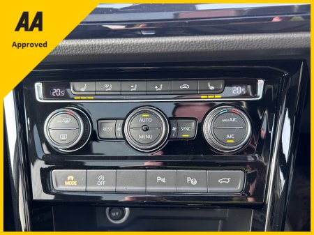 2018 Volkswagen Touran 2018 VOLKSWAGEN TOURAN HIGHLINE 1.4TSI DSG AUTO €23,950 thumbnail