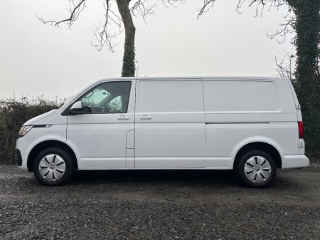 2021 Volkswagen Transporter  €18,998 thumbnail