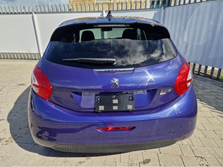 2015 Peugeot 208 - thumbnail 8