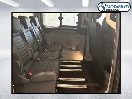 2026 Ford Tourneo Custom - thumbnail 7